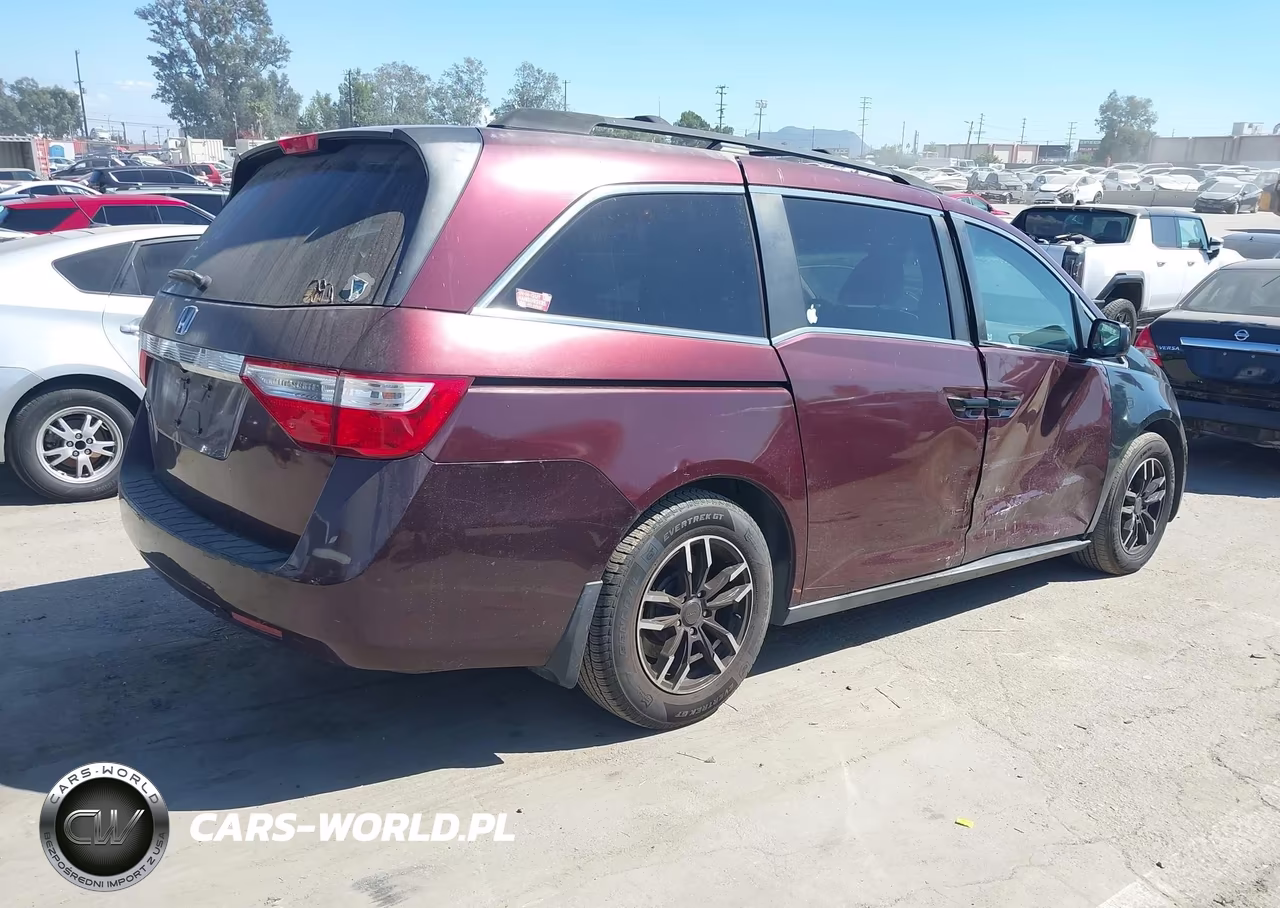 2013 Honda Odyssey Lx VIN:5FNRL5H20DB033850 - 4