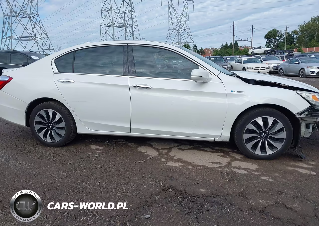 2015 Honda Accord Hybrid VIN:1HGCR6F39FA001756 - 14