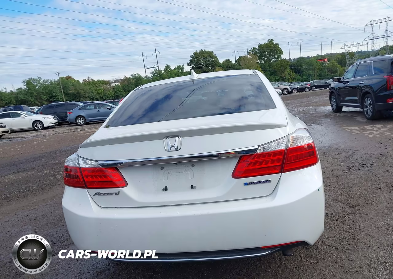 2015 Honda Accord Hybrid VIN:1HGCR6F39FA001756 - 17