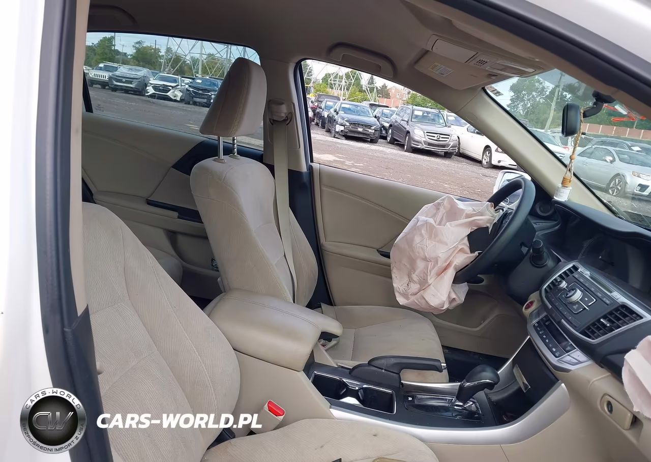 2015 Honda Accord Hybrid VIN:1HGCR6F39FA001756 - 5