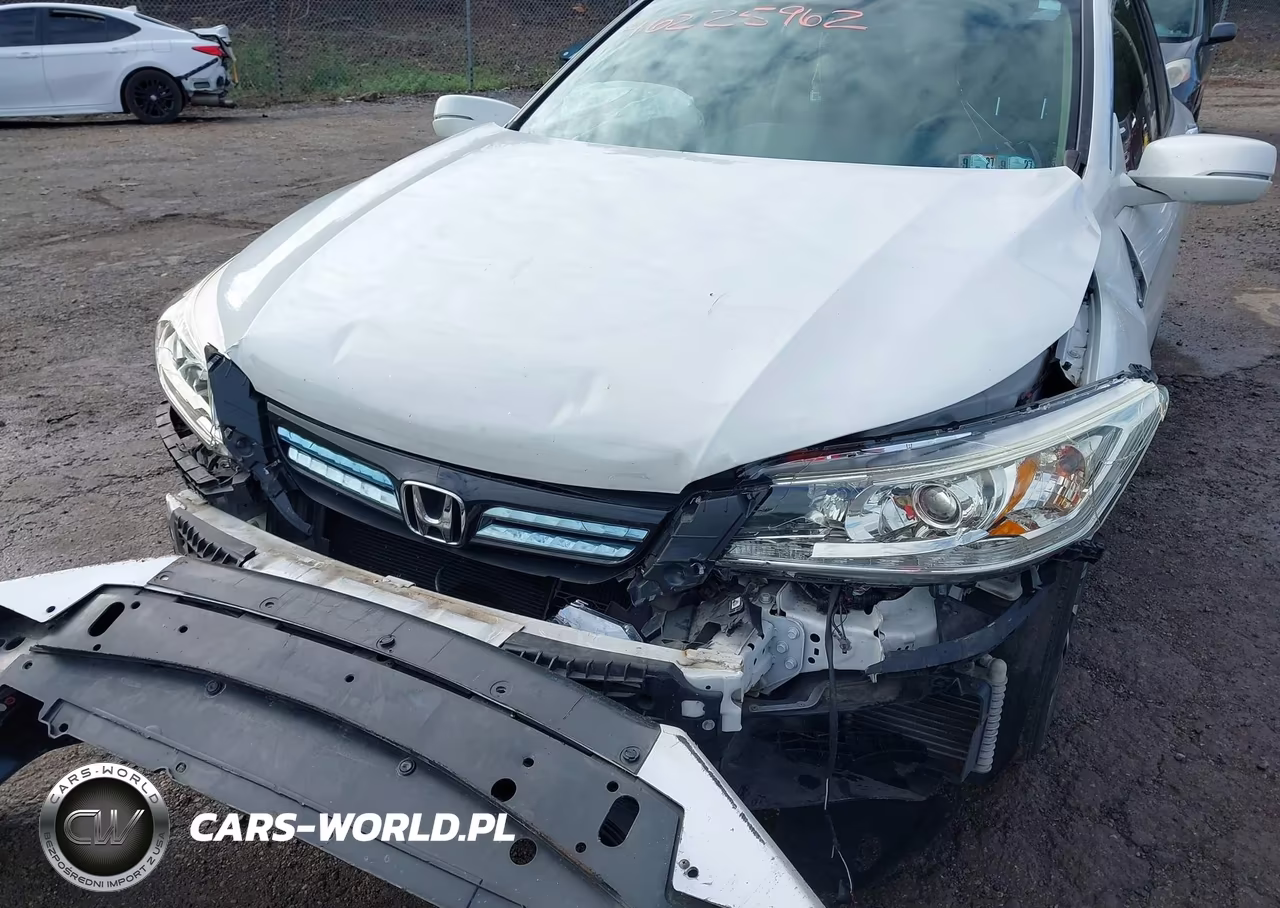 2015 Honda Accord Hybrid VIN:1HGCR6F39FA001756 - 6