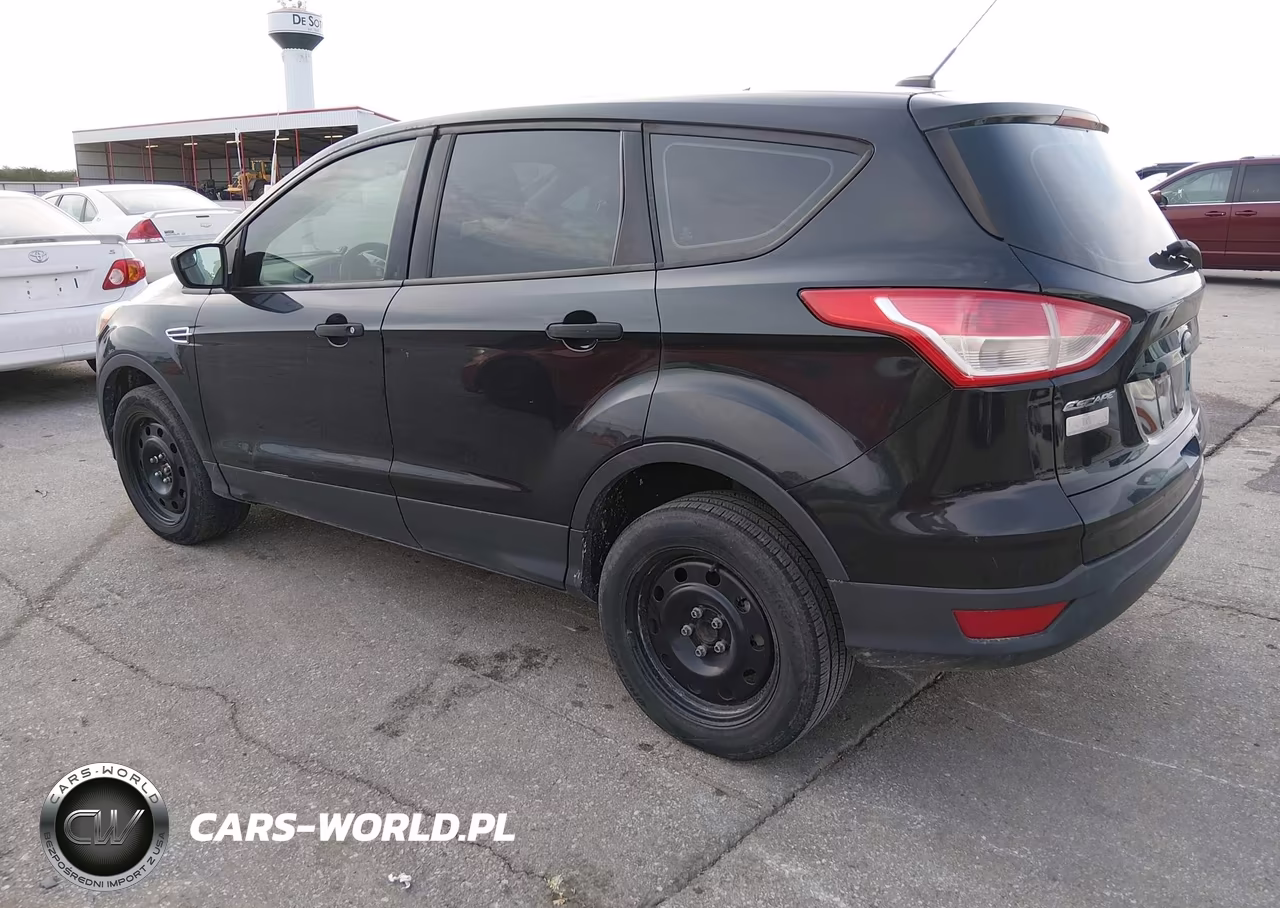 2013 Ford Escape S VIN:1FMCU0F7XDUA86062 - 3