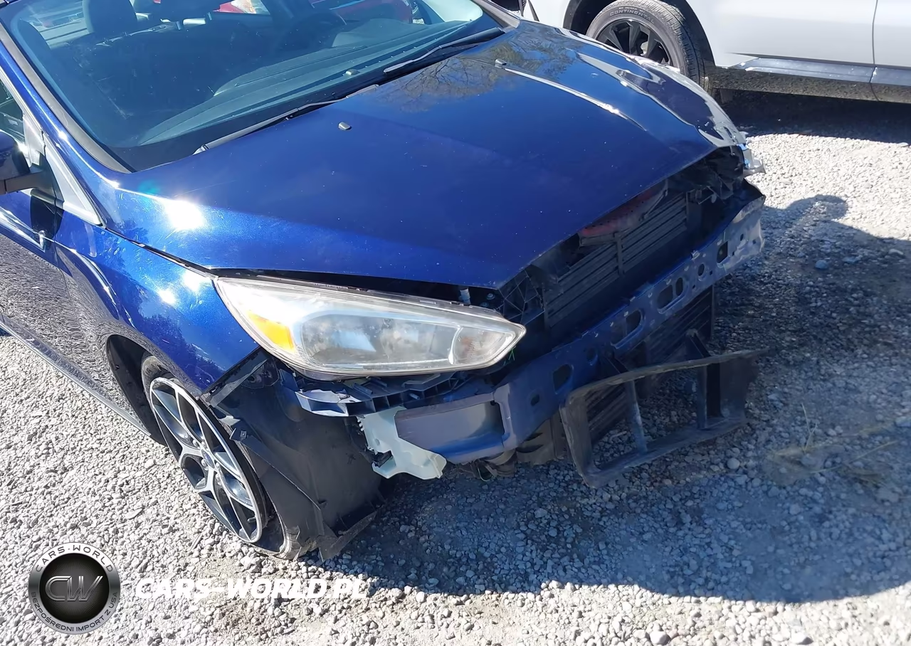 2017 Ford Focus Sel VIN:1FADP3H27HL213824 - 18