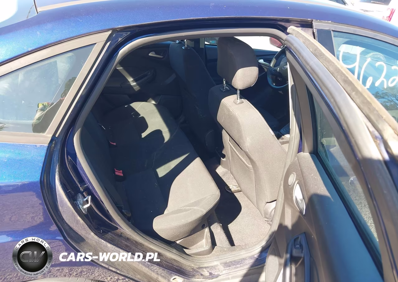 2017 Ford Focus Sel VIN:1FADP3H27HL213824 - 8