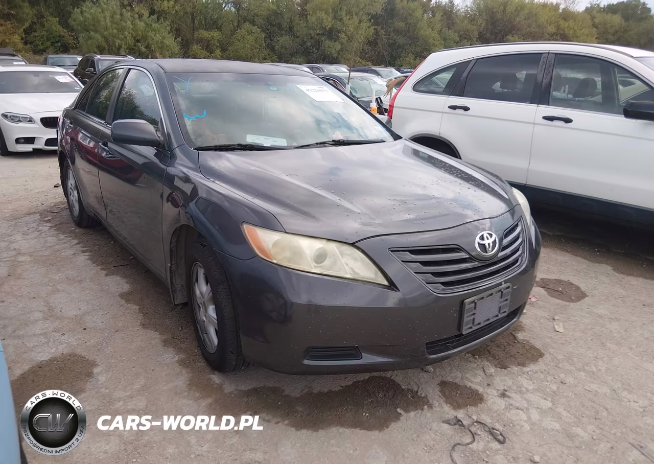2009 Toyota Camry Le – zdjęcie 1 z 16