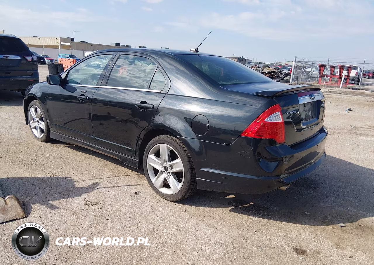 2010 Ford Fusion Sport VIN:3FAHP0DC1AR125941 - 3