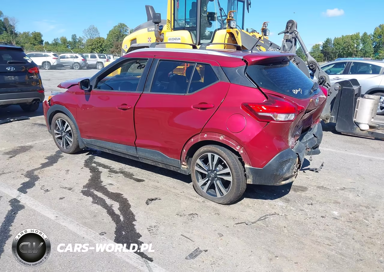 2018 Nissan Kicks Sv VIN:3N1CP5CU2JL543085 - 3