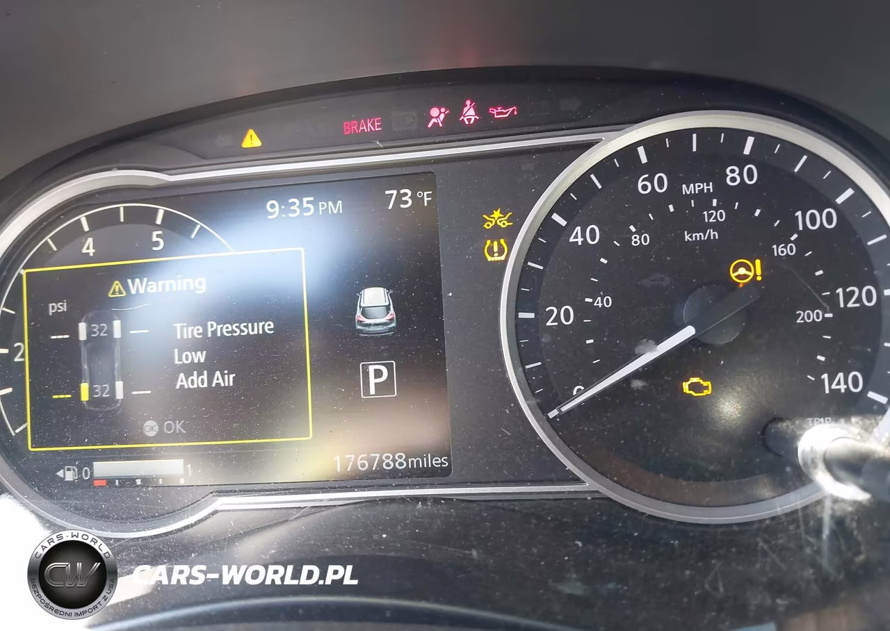 2018 Nissan Kicks Sv VIN:3N1CP5CU2JL543085 - 7
