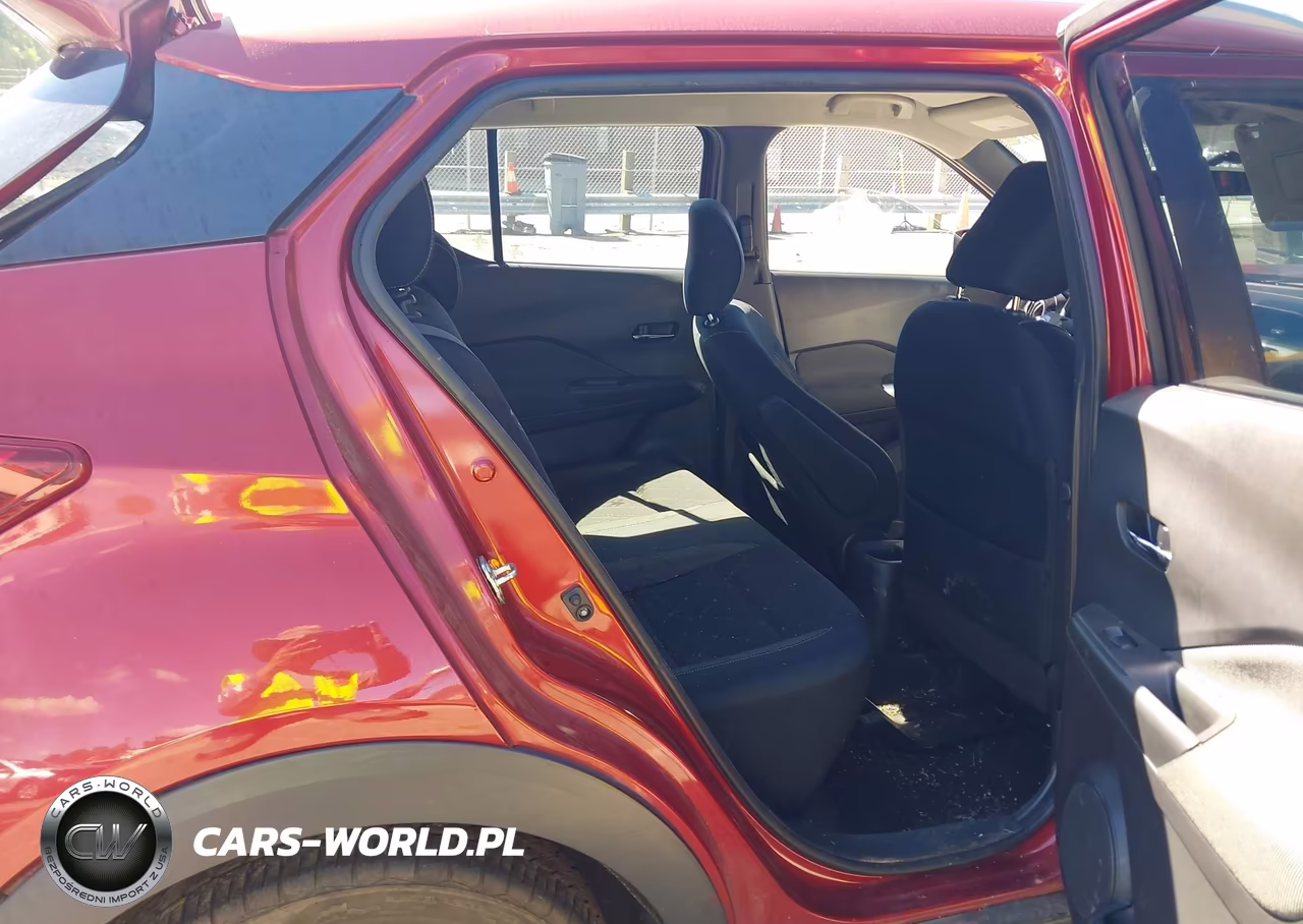 2018 Nissan Kicks Sv VIN:3N1CP5CU2JL543085 - 8