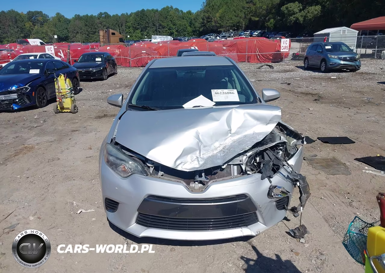 2015 Toyota Corolla Le VIN:2T1BURHE0FC282186 - 12