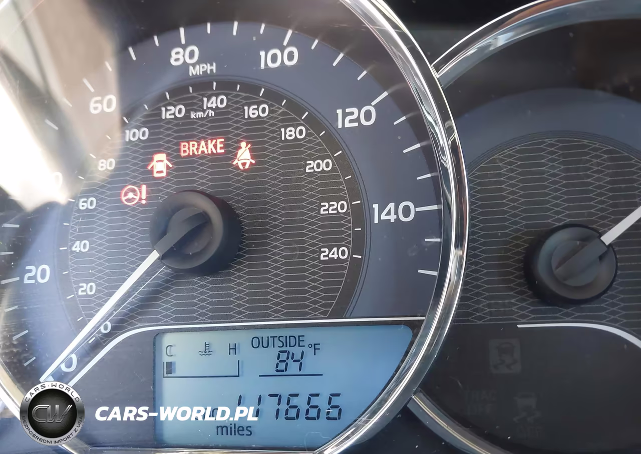 2015 Toyota Corolla Le VIN:2T1BURHE0FC282186 - 15