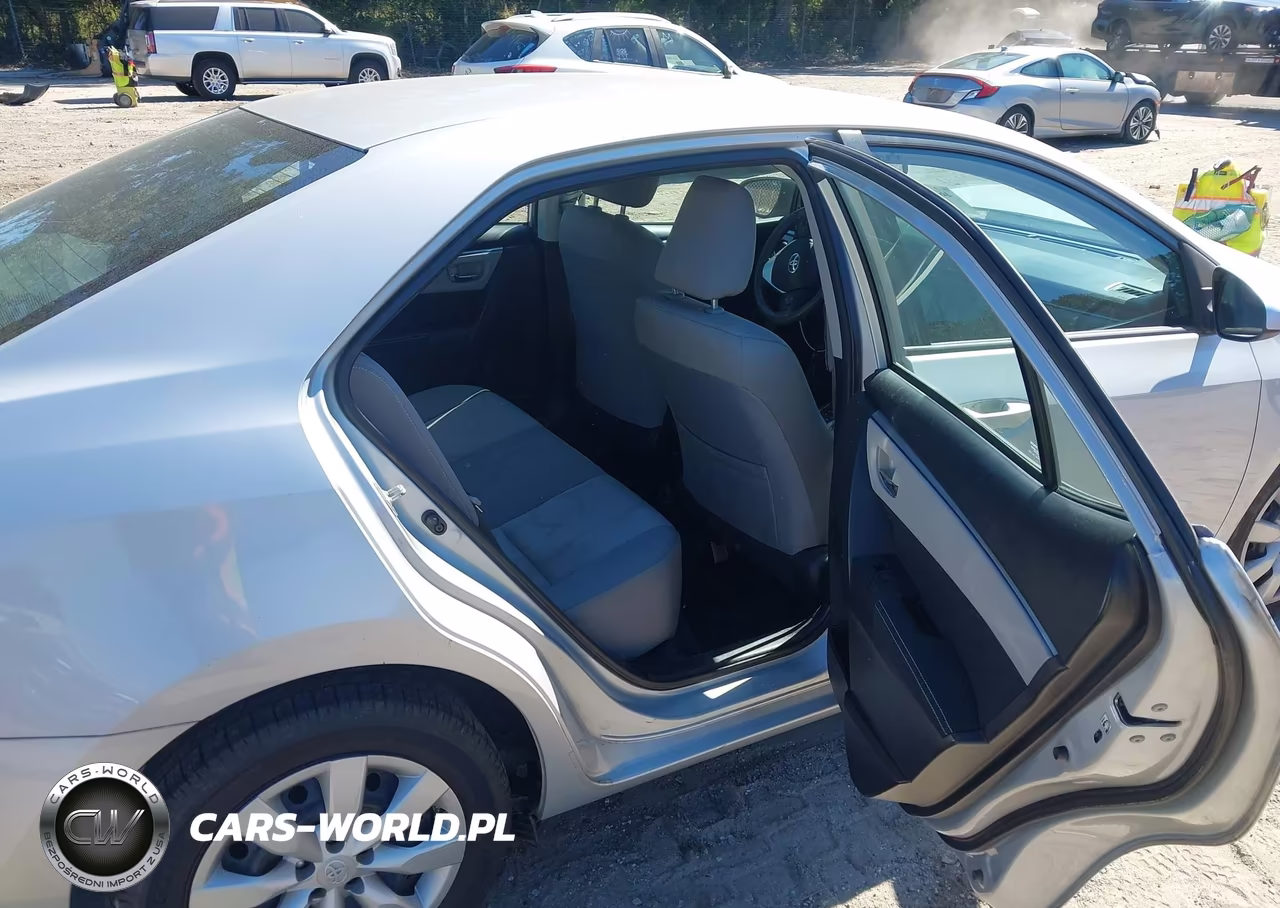 2015 Toyota Corolla Le VIN:2T1BURHE0FC282186 - 8