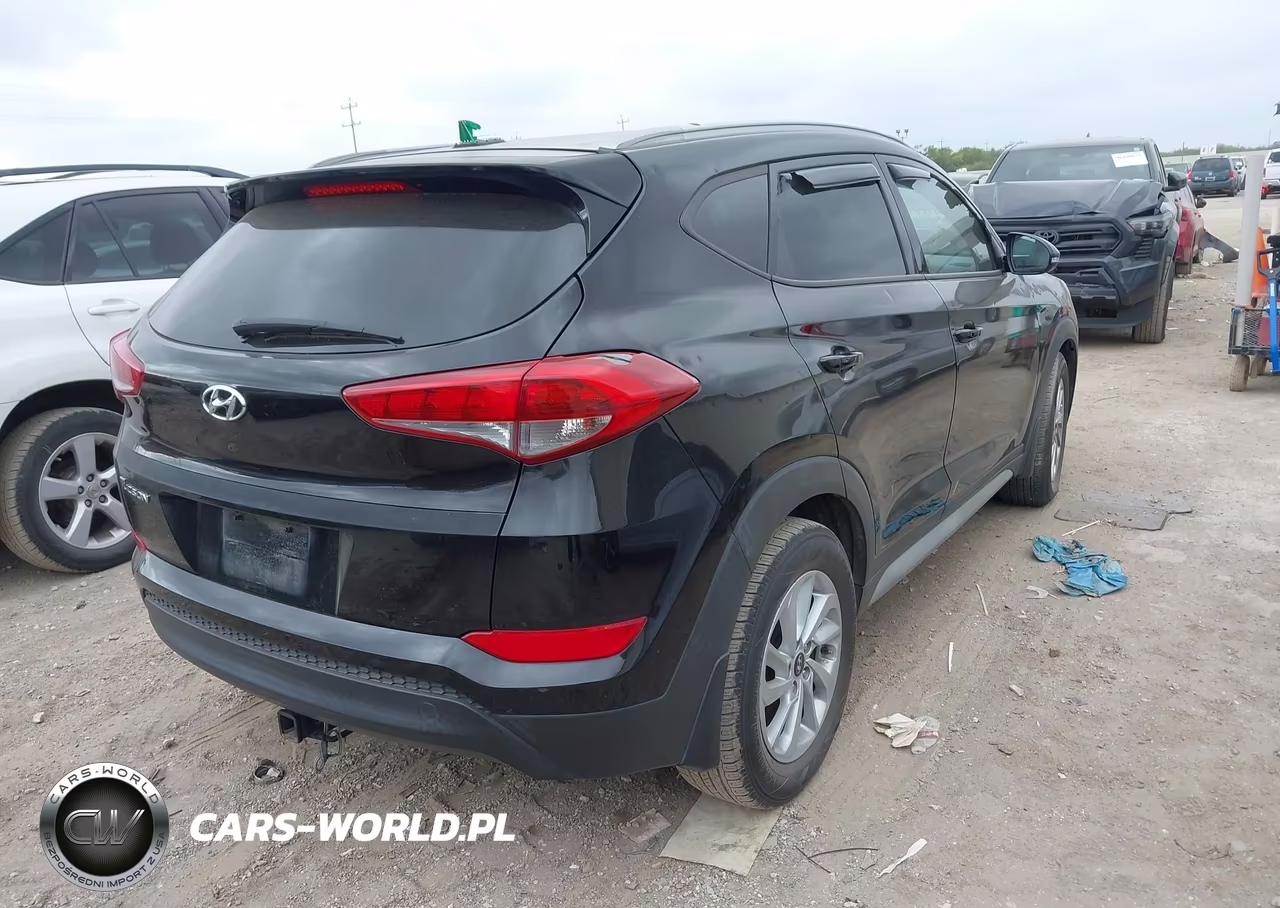 2018 Hyundai Tucson Sel Plus VIN:KM8J33A48JU713684 - 4