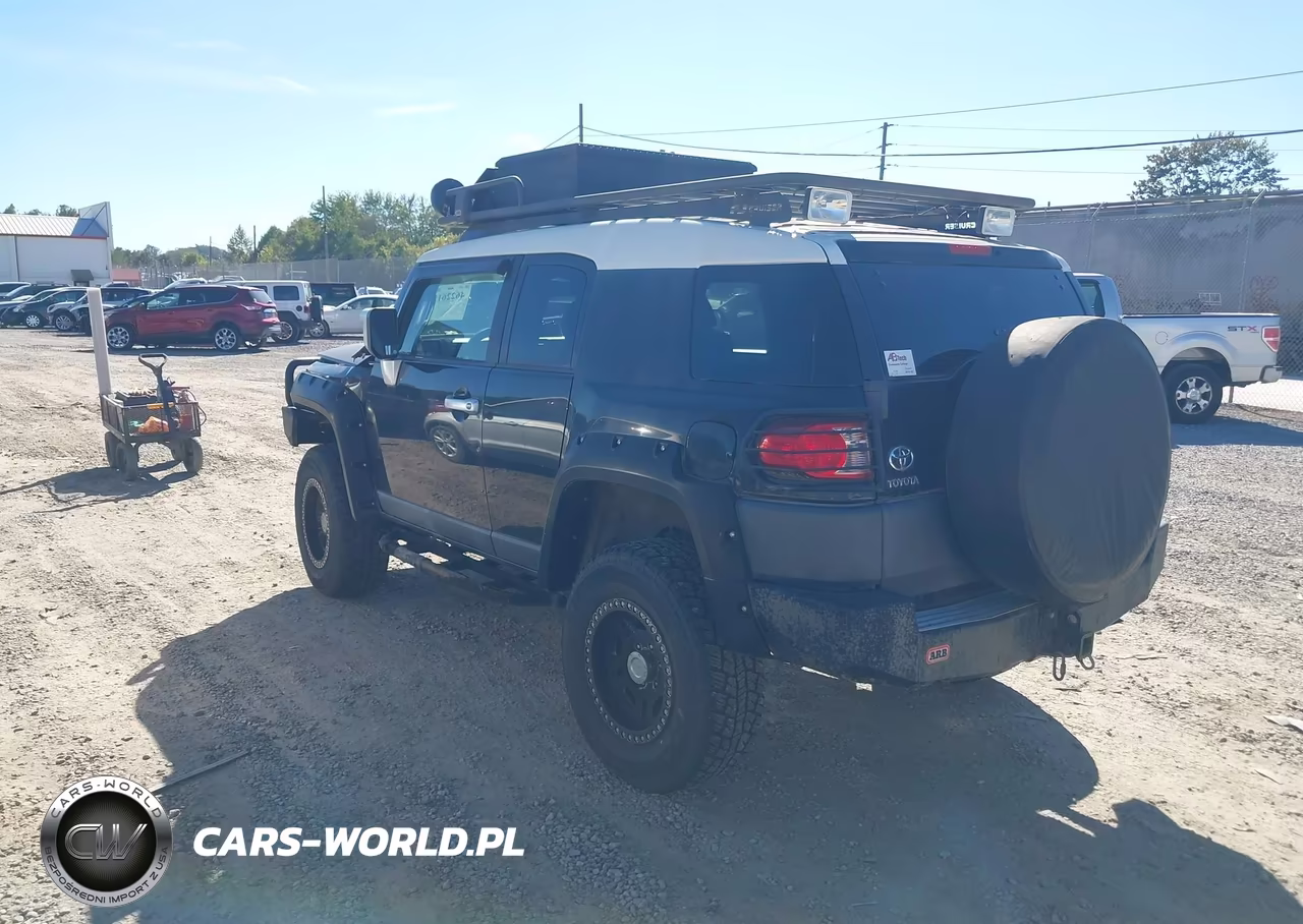 2007 Toyota Fj Cruiser VIN:JTEBU11F970043103 - 3