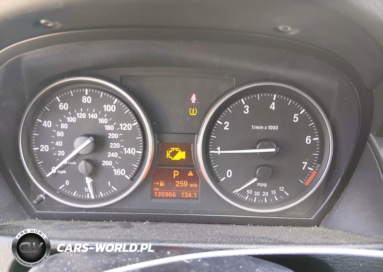 2014 BMW X1 xDrive28I VIN:WBAVL1C51EVY20945 - 7