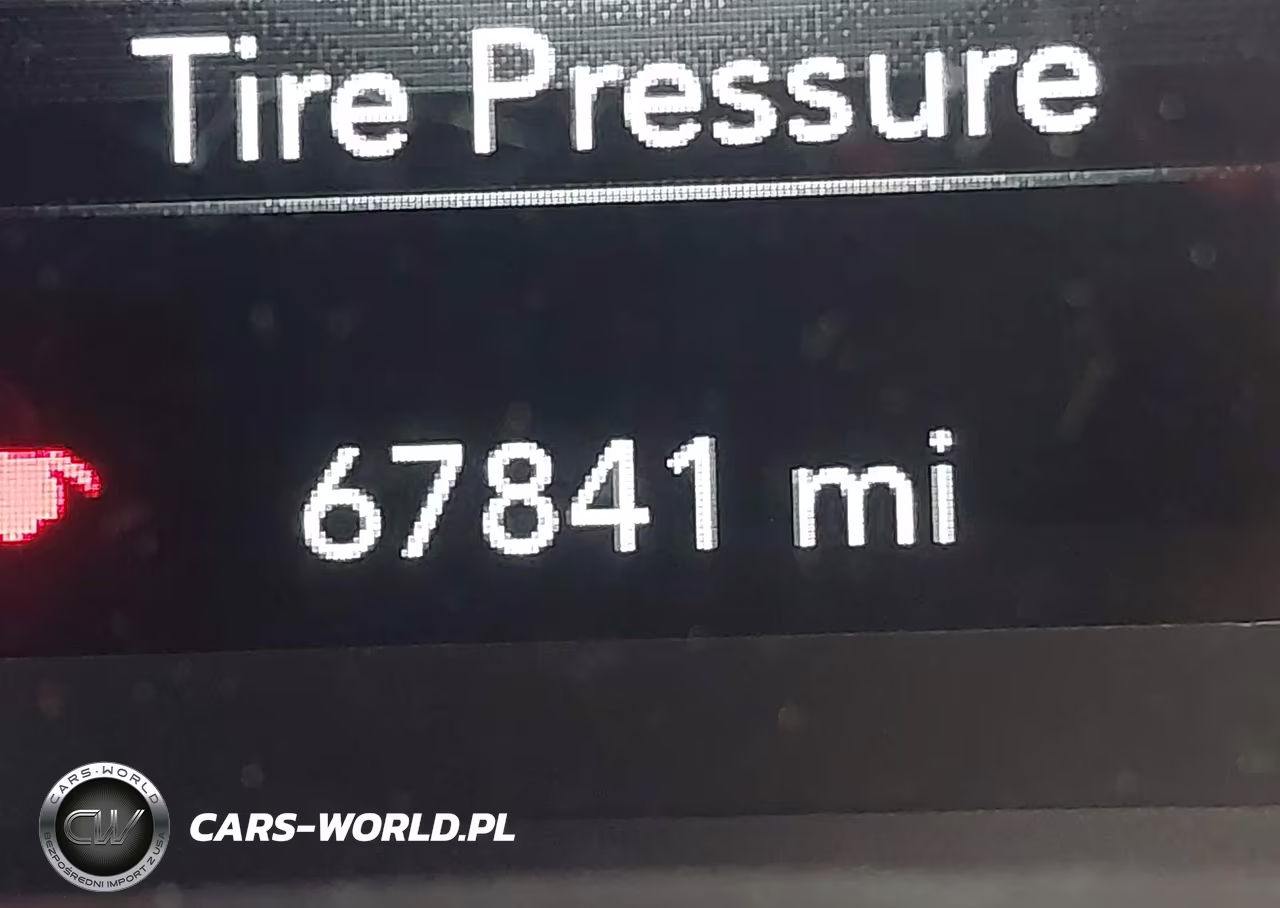 2017 Chrysler Pacifica Touring VIN:2C4RC1DG5HR517372 - 16