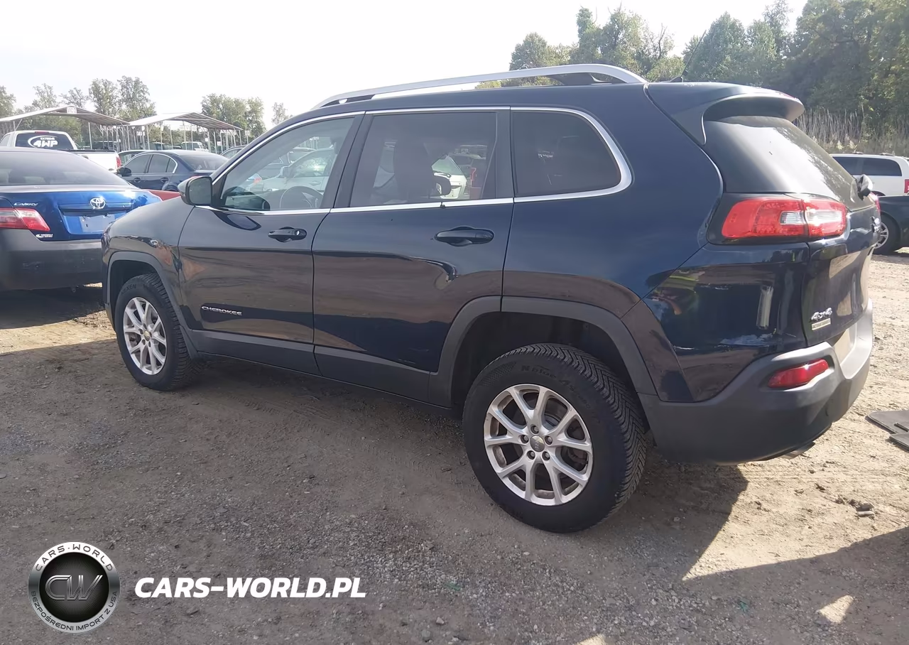 2014 Jeep Cherokee Latitude VIN:1C4PJMCS2EW126087 - 3