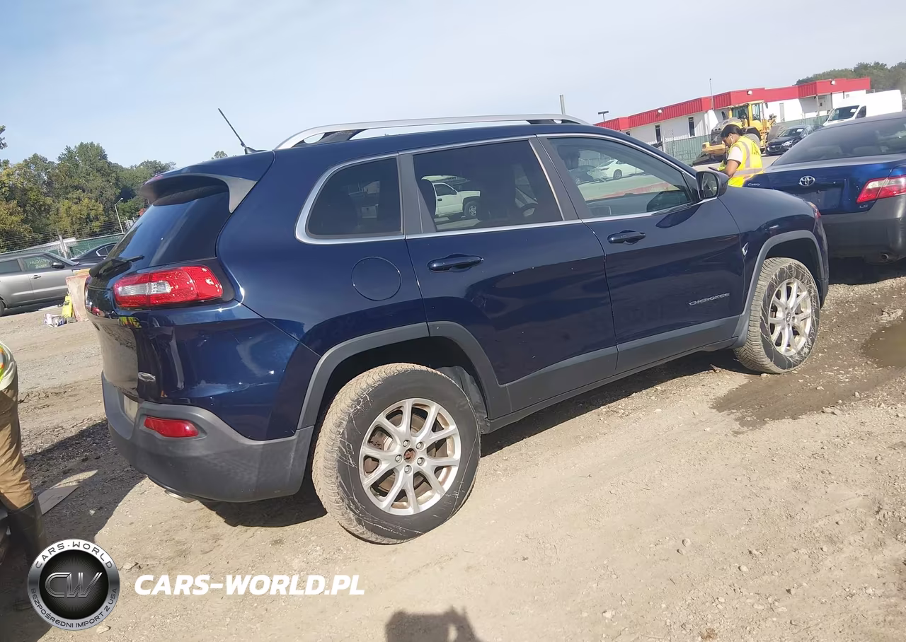 2014 Jeep Cherokee Latitude VIN:1C4PJMCS2EW126087 - 4