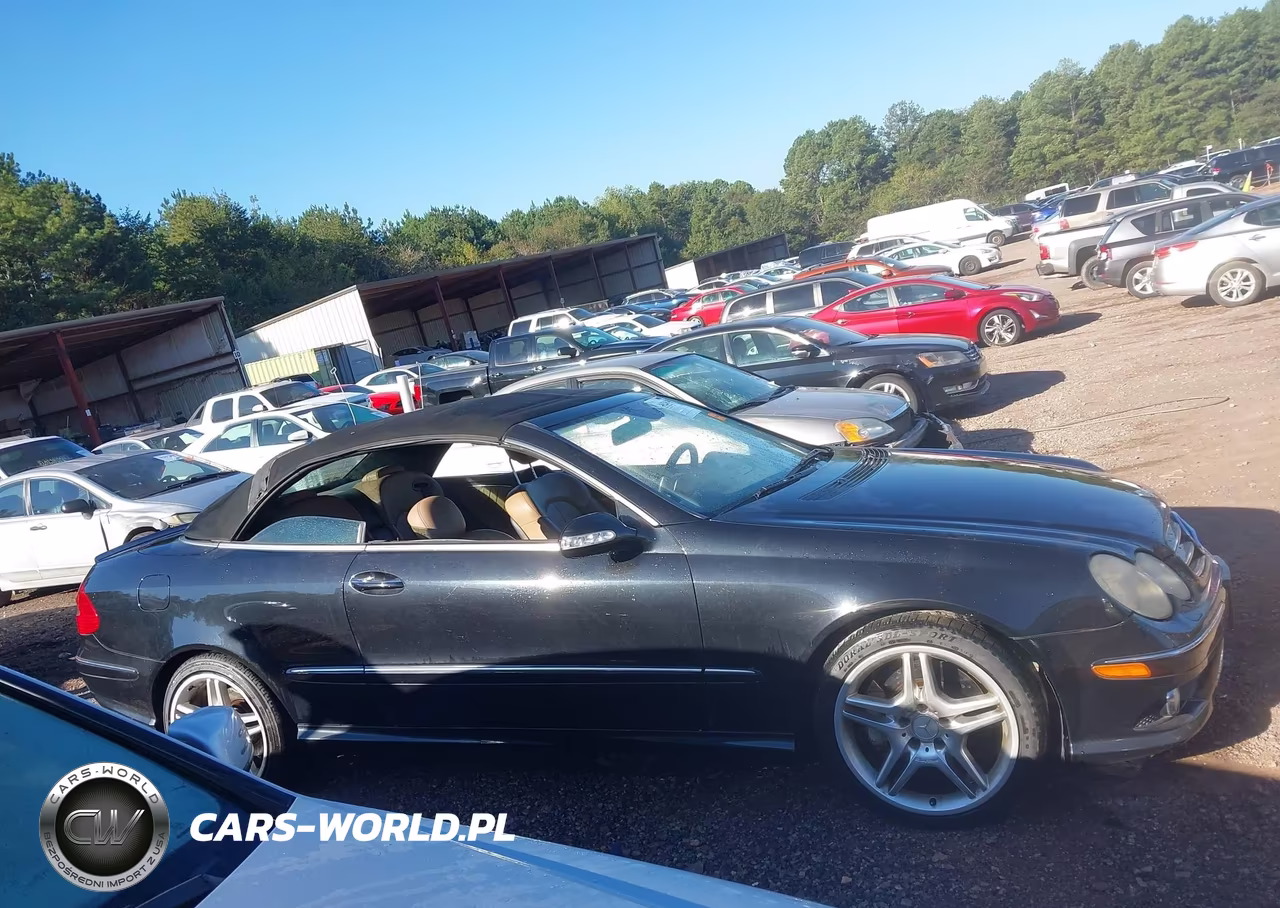 2008 Mercedes-Benz Clk 550 VIN:WDBTK72F38T096037 - 13