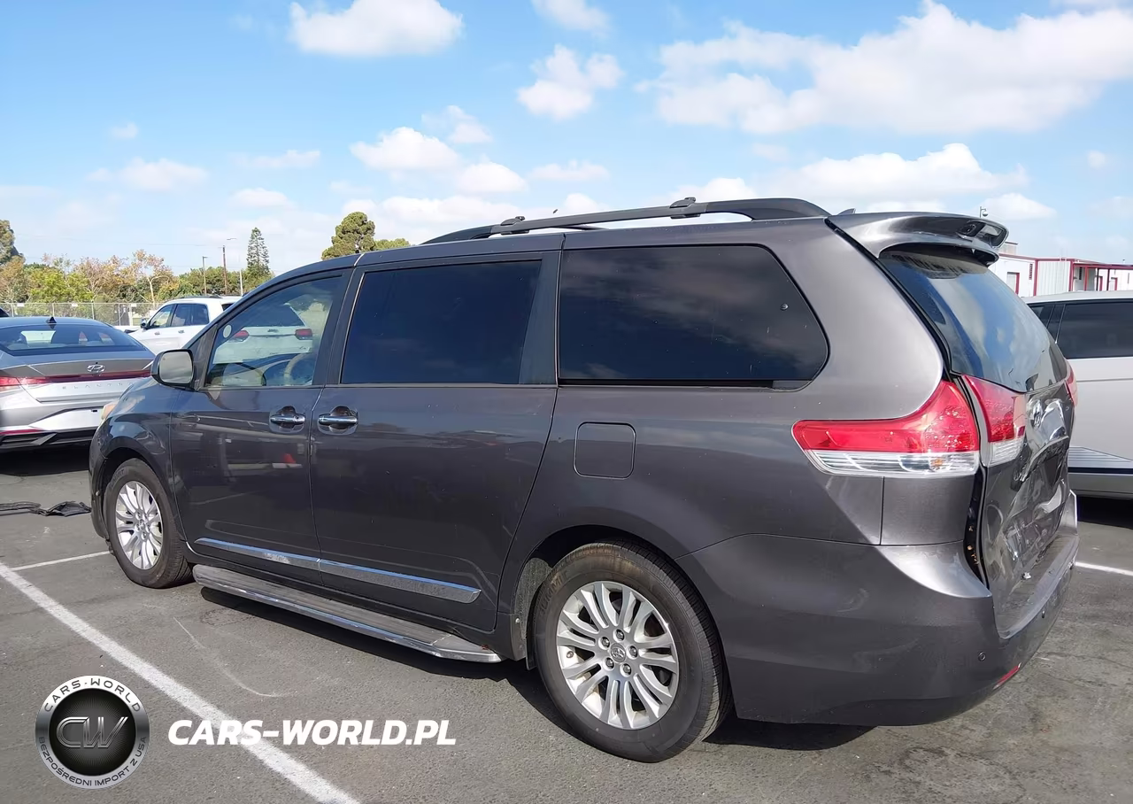 2012 Toyota Sienna Xle V6 8 Passenger VIN:5TDYK3DC3CS214811 - 14