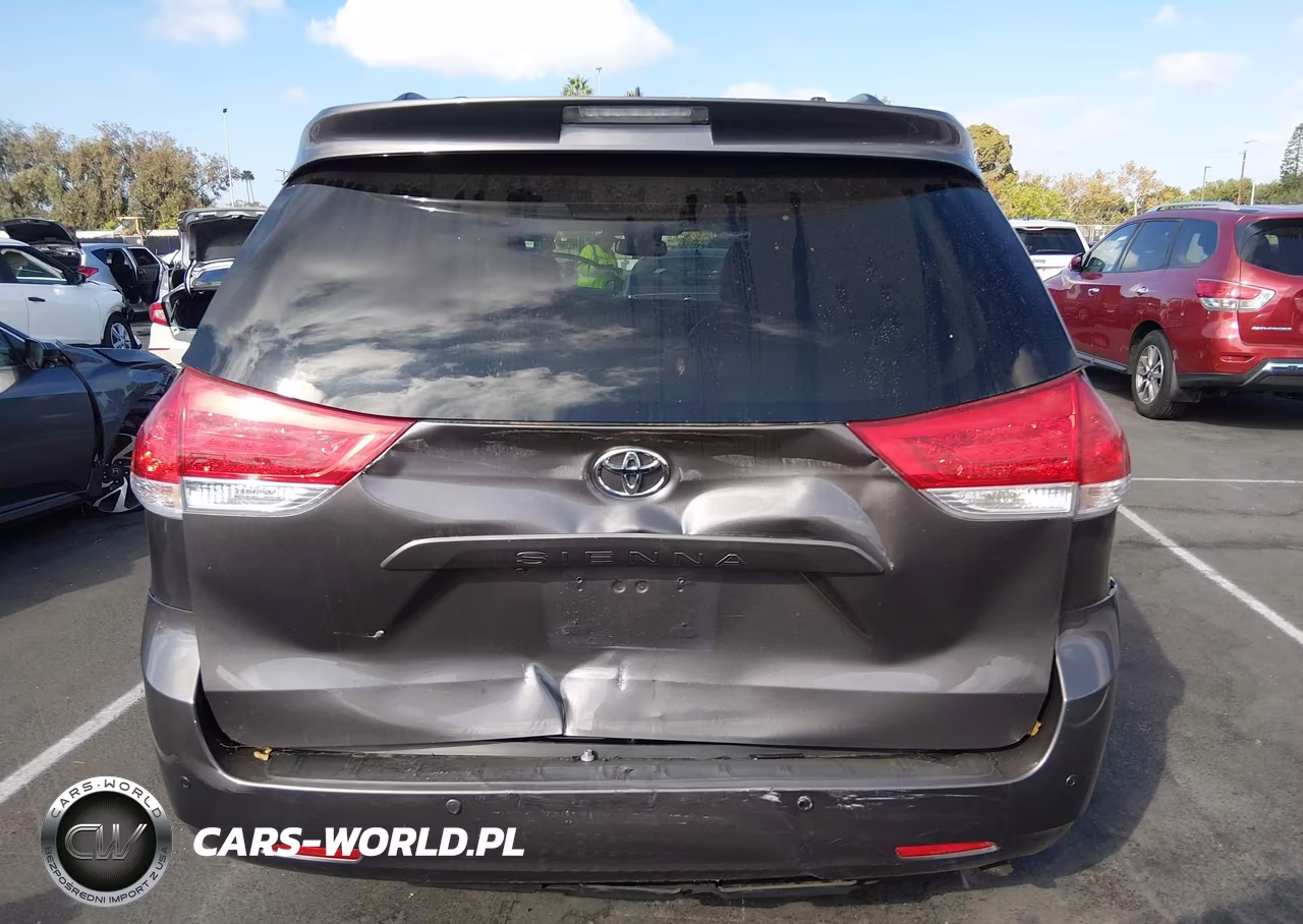 2012 Toyota Sienna Xle V6 8 Passenger VIN:5TDYK3DC3CS214811 - 16