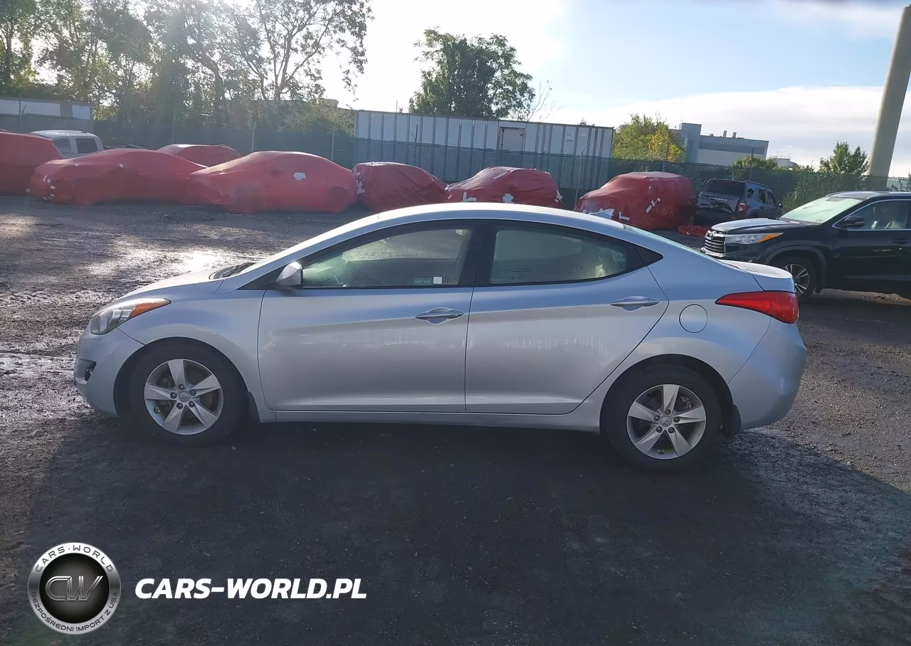 2013 Hyundai Elantra Gls VIN:5NPDH4AE2DH390698 - 14