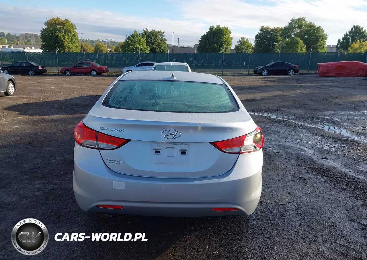 2013 Hyundai Elantra Gls VIN:5NPDH4AE2DH390698 - 16