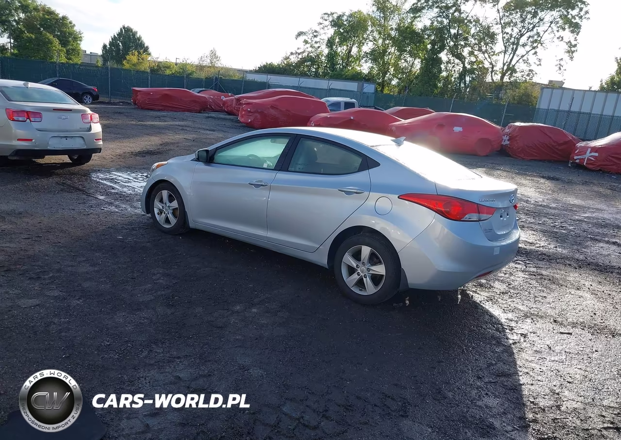2013 Hyundai Elantra Gls VIN:5NPDH4AE2DH390698 - 3
