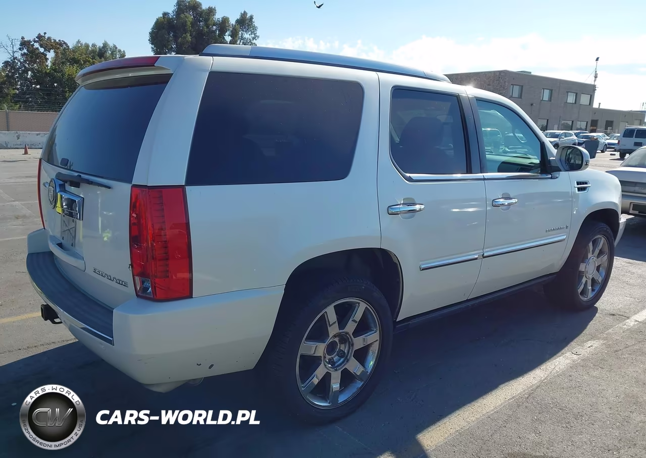 2008 Cadillac Escalade Standard VIN:1GYFK63858R100797 - 4