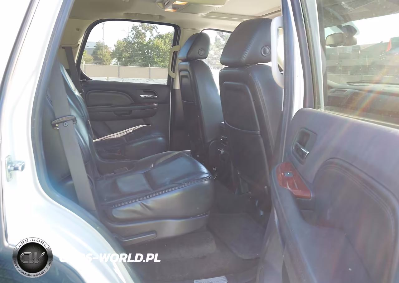 2008 Cadillac Escalade Standard VIN:1GYFK63858R100797 - 8
