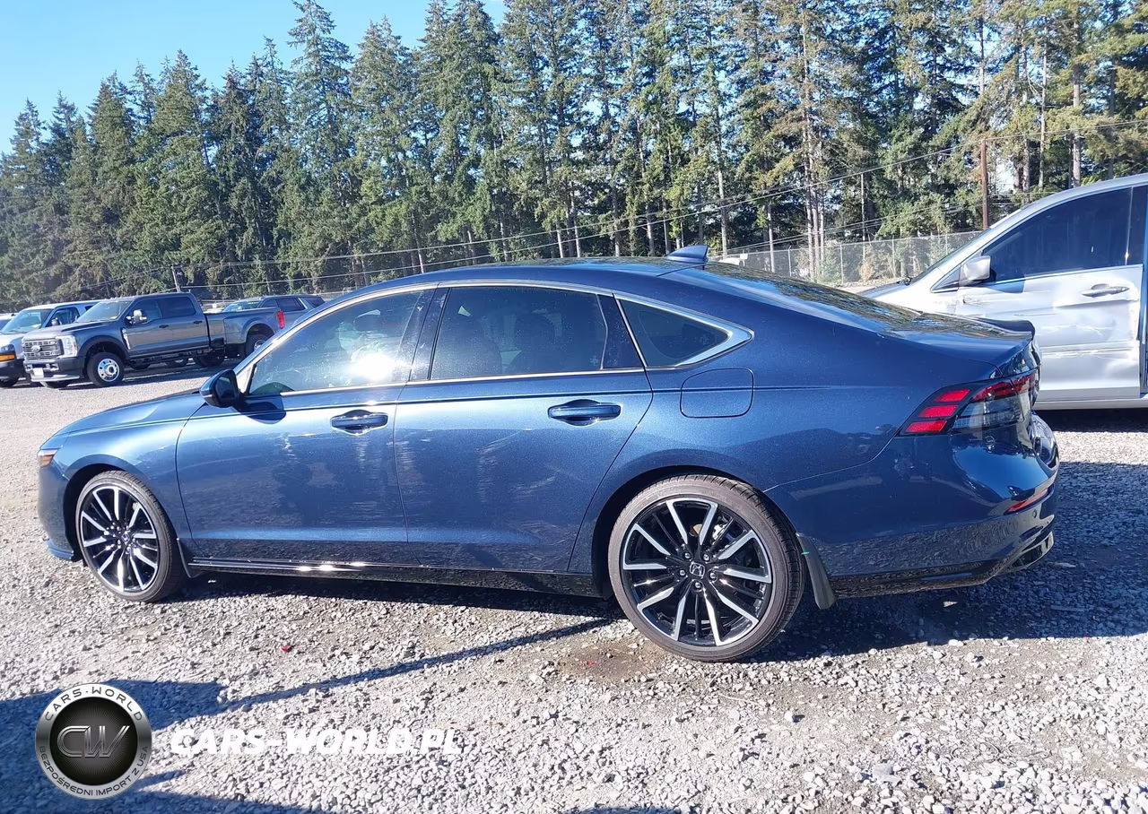 2025 Honda Accord Hybrid Touring VIN:1HGCY2F80SA070238 - 14