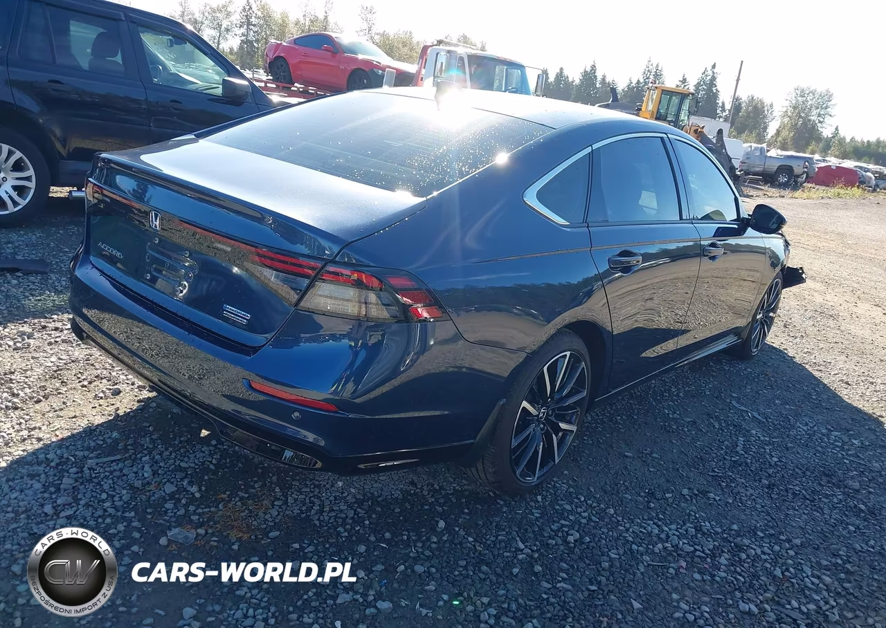 2025 Honda Accord Hybrid Touring VIN:1HGCY2F80SA070238 - 4