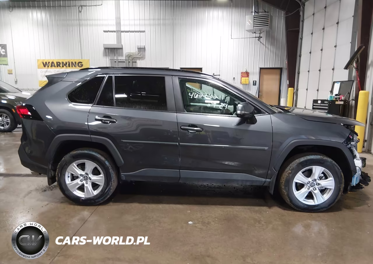 2021 Toyota Rav4 Xle VIN:2T3P1RFV8MW140947 - 14