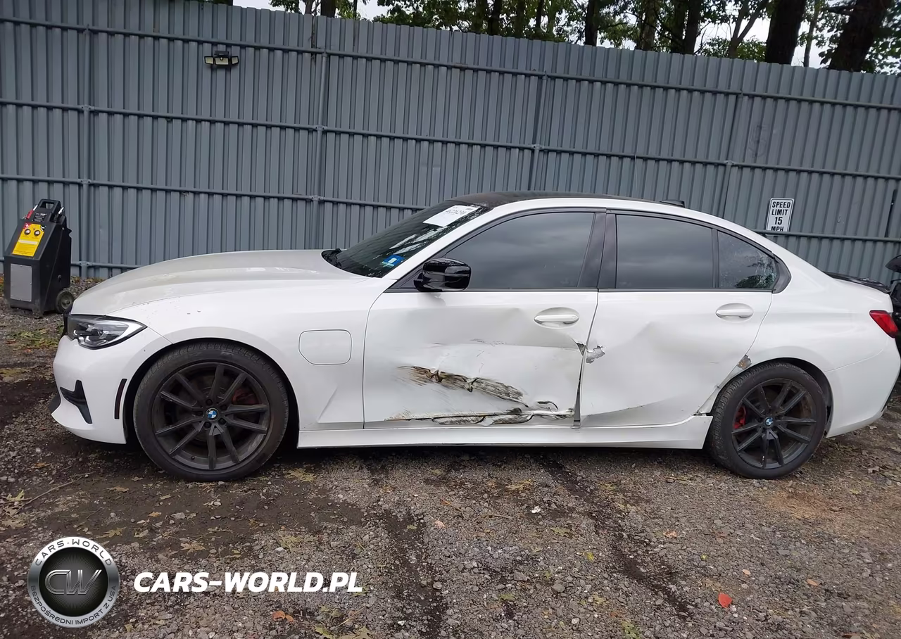 2021 BMW 330E xDrive VIN:3MW5P9J05M8B59562 - 14