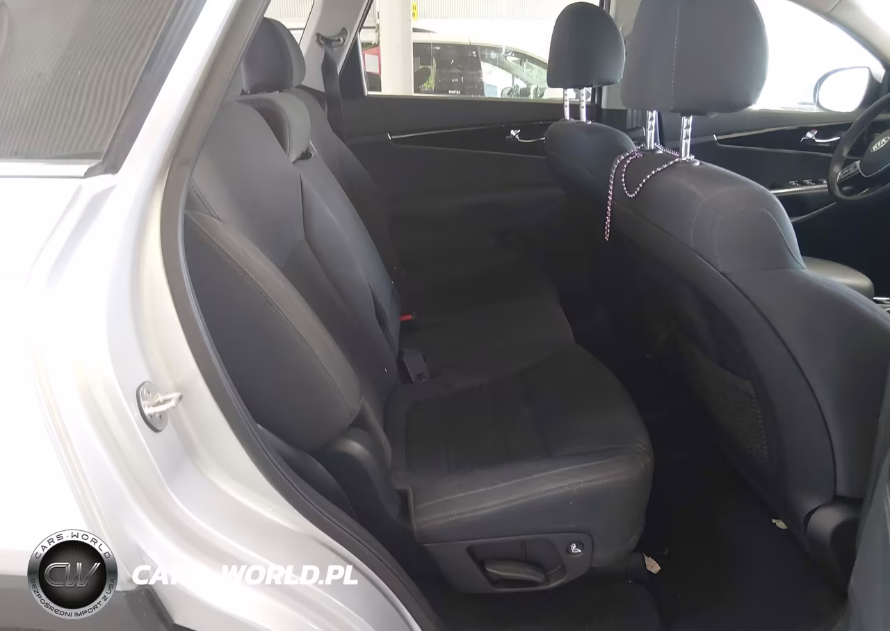 2020 Kia Sorento 2.4L L VIN:5XYPG4A35LG711282 - 8
