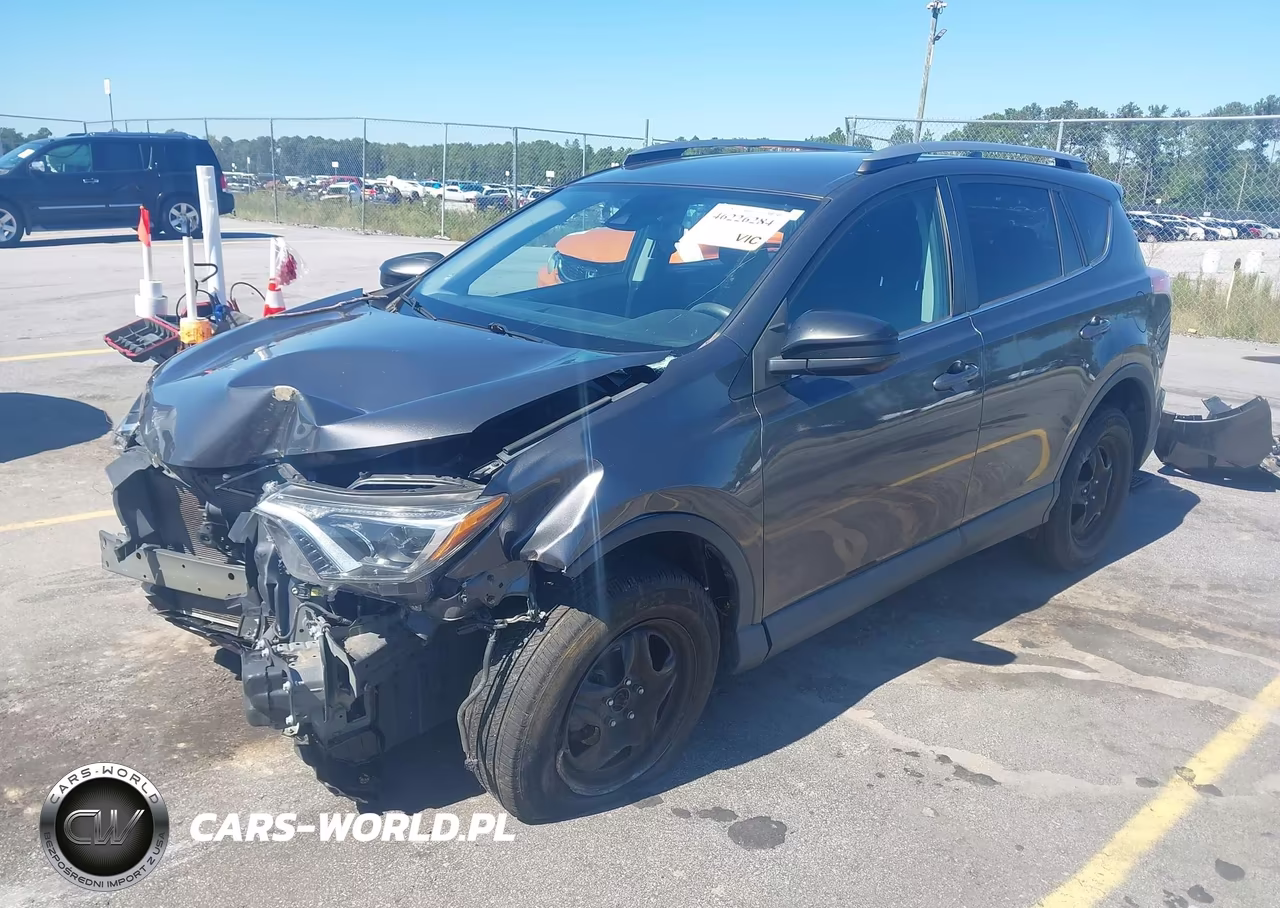 2018 Toyota Rav4 Le VIN:2T3ZFREV9JW520046 - 2