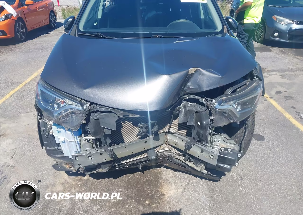 2018 Toyota Rav4 Le VIN:2T3ZFREV9JW520046 - 6
