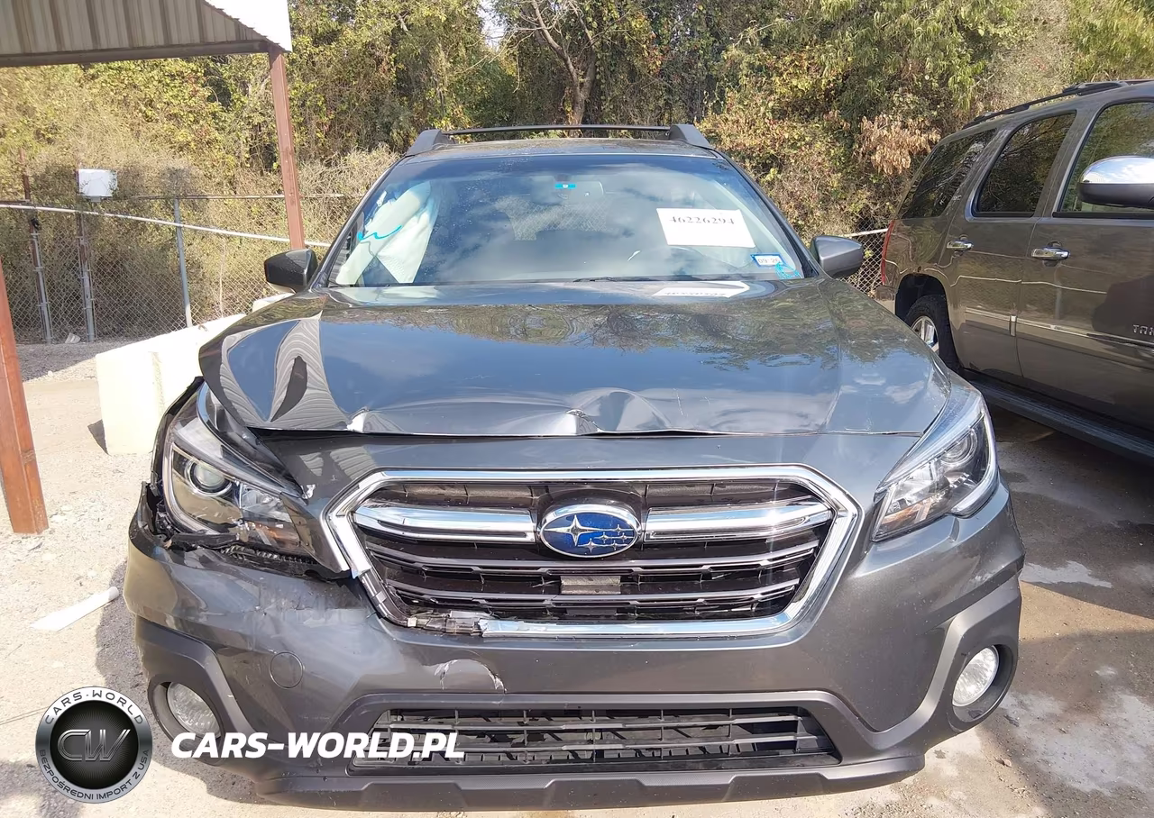 2018 Subaru Outback 2.5I Premium VIN:4S4BSADC6J3217917 - 12