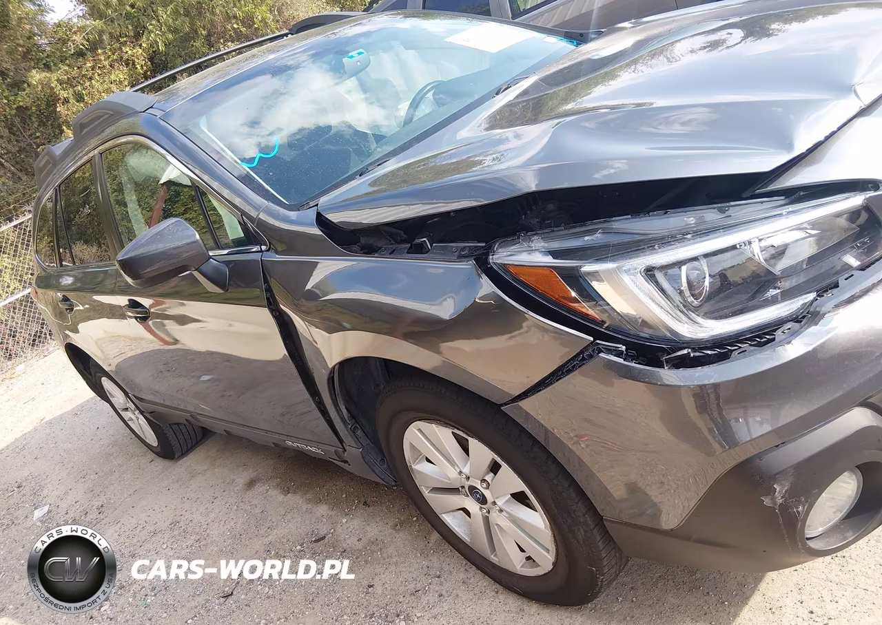 2018 Subaru Outback 2.5I Premium VIN:4S4BSADC6J3217917 - 13