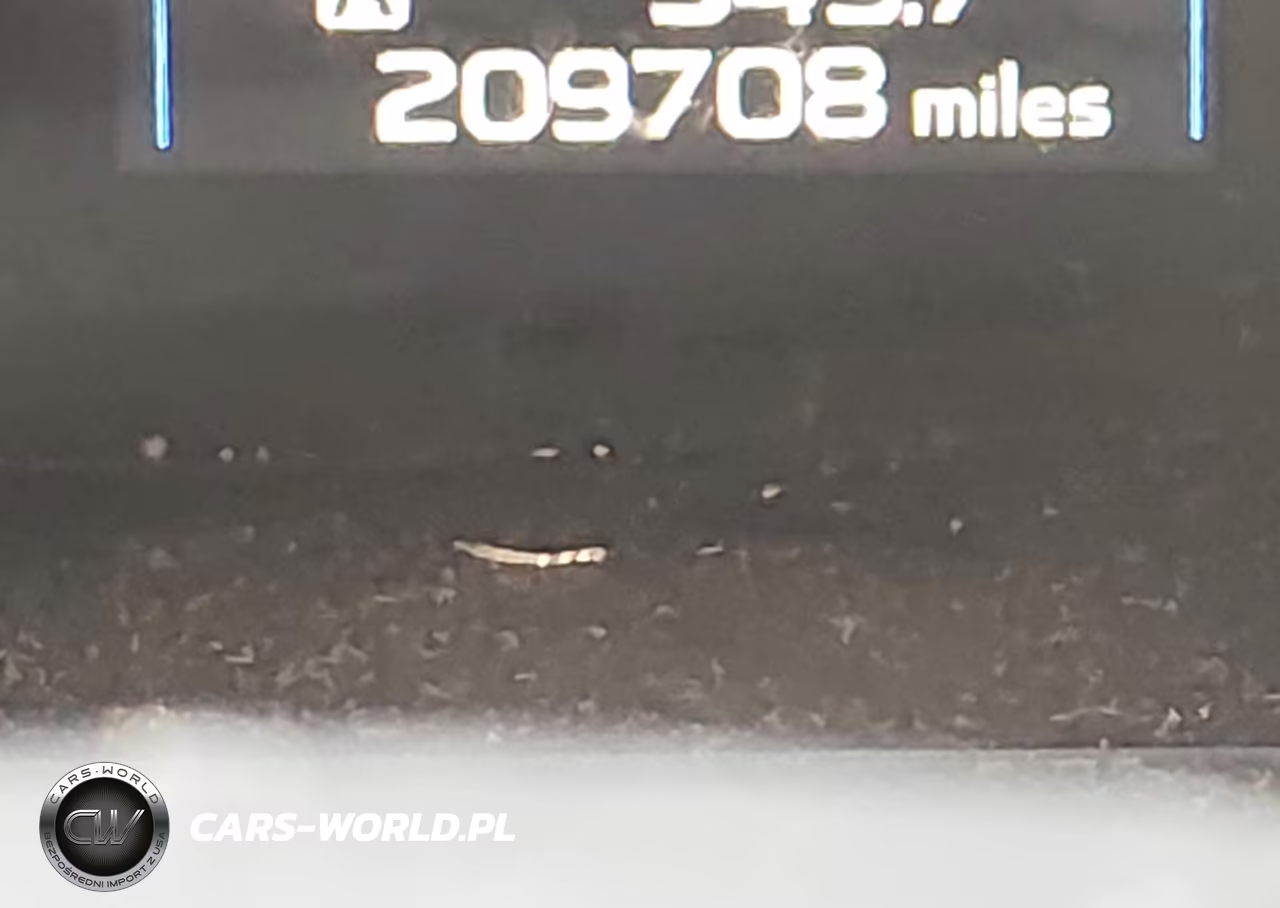 2018 Subaru Outback 2.5I Premium VIN:4S4BSADC6J3217917 - 15