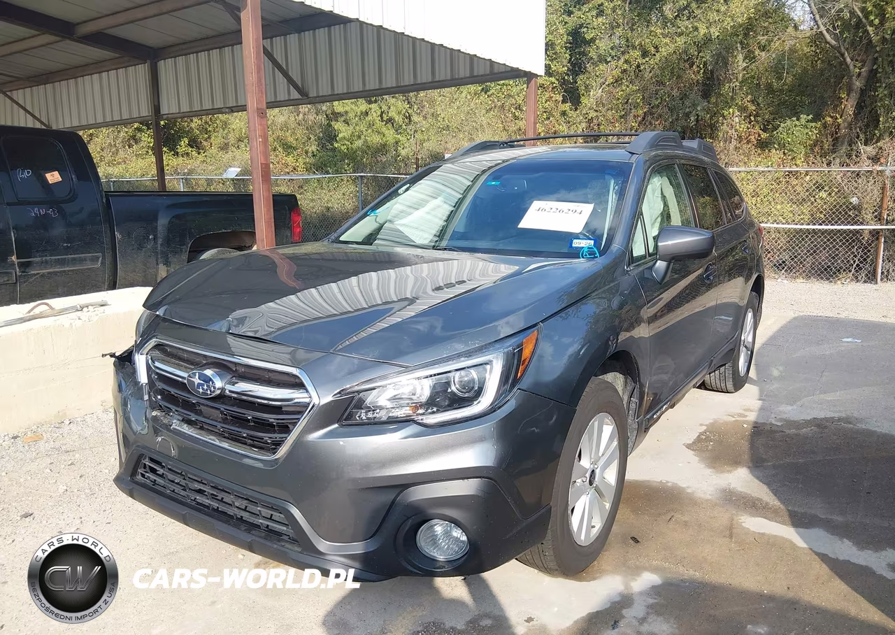 2018 Subaru Outback 2.5I Premium VIN:4S4BSADC6J3217917 - 2