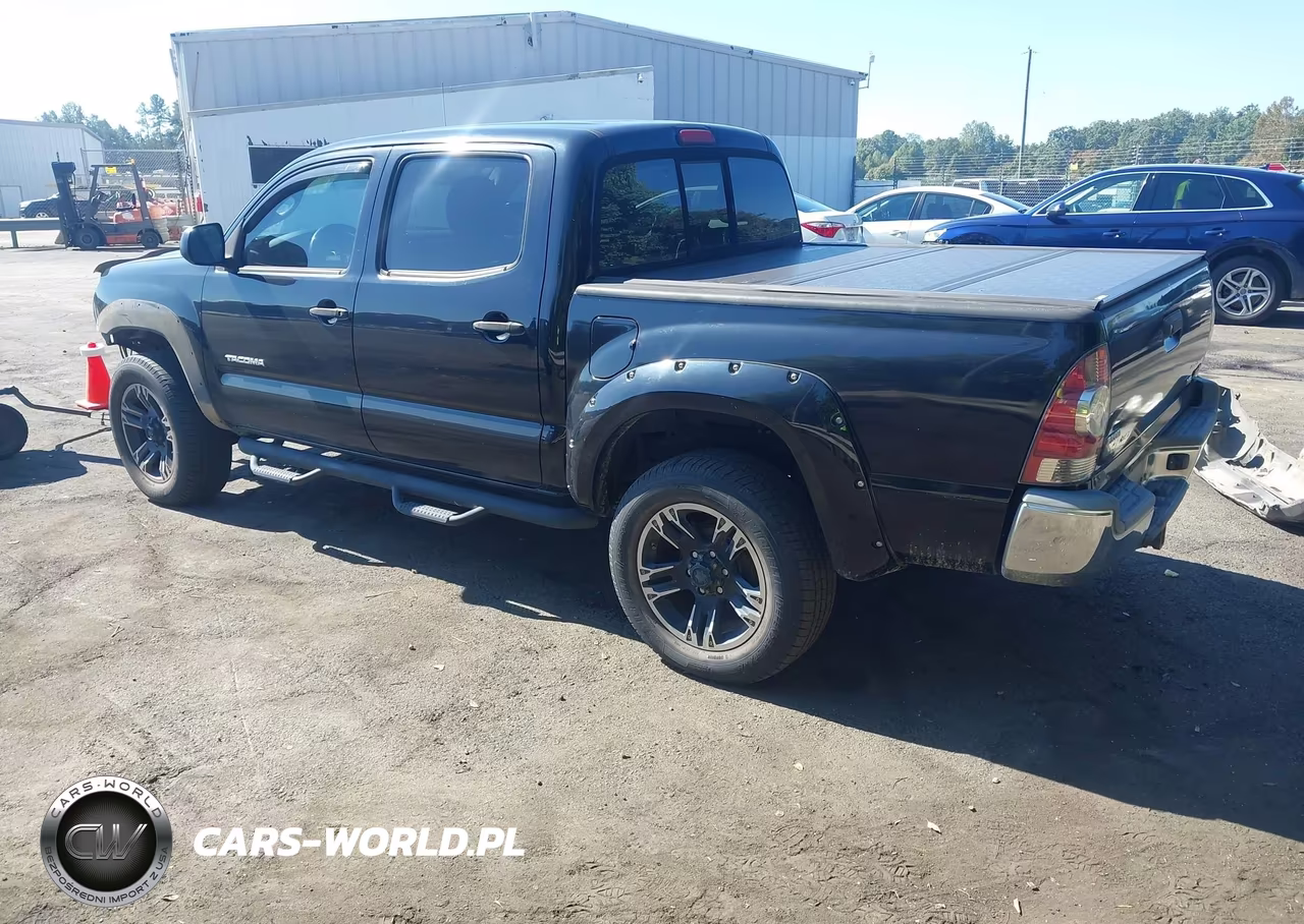 2013 Toyota Tacoma Prerunner V6 VIN:5TFJU4GN1DX037914 - 3