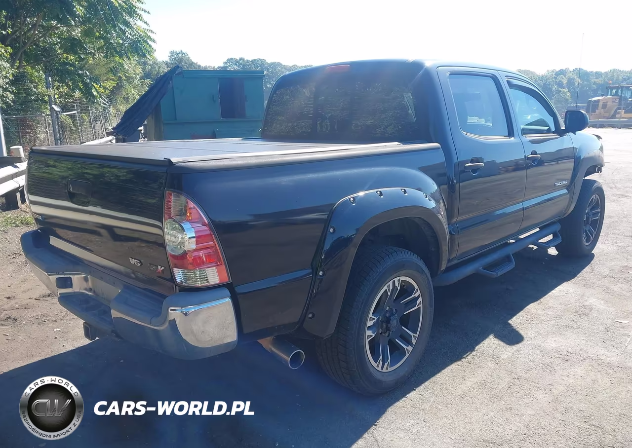 2013 Toyota Tacoma Prerunner V6 VIN:5TFJU4GN1DX037914 - 4