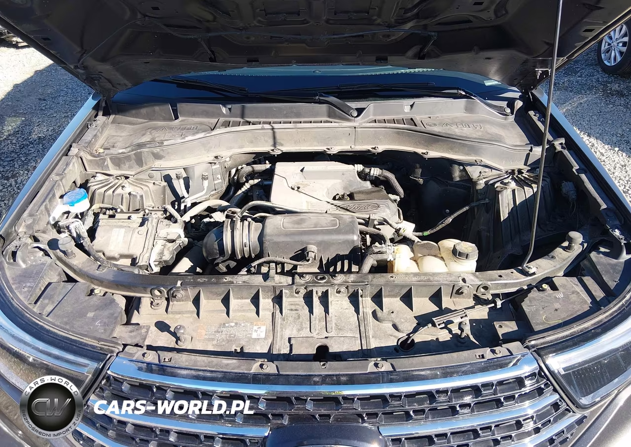 2020 Ford Explorer Xlt VIN:1FMSK8DH4LGB75070 - 10