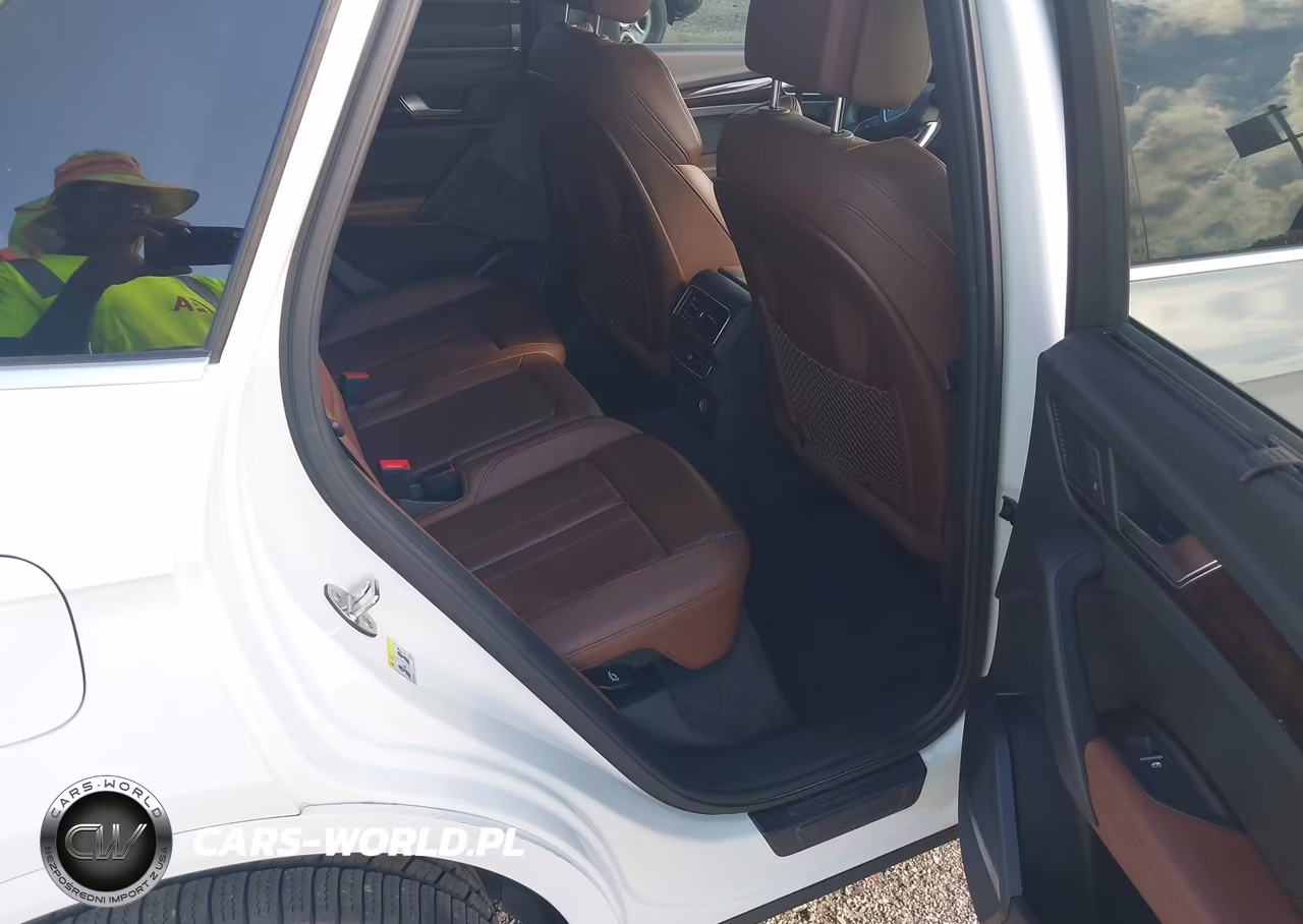 2019 Audi Q5 45 Premium VIN:WA1BNAFY0K2044160 - 8