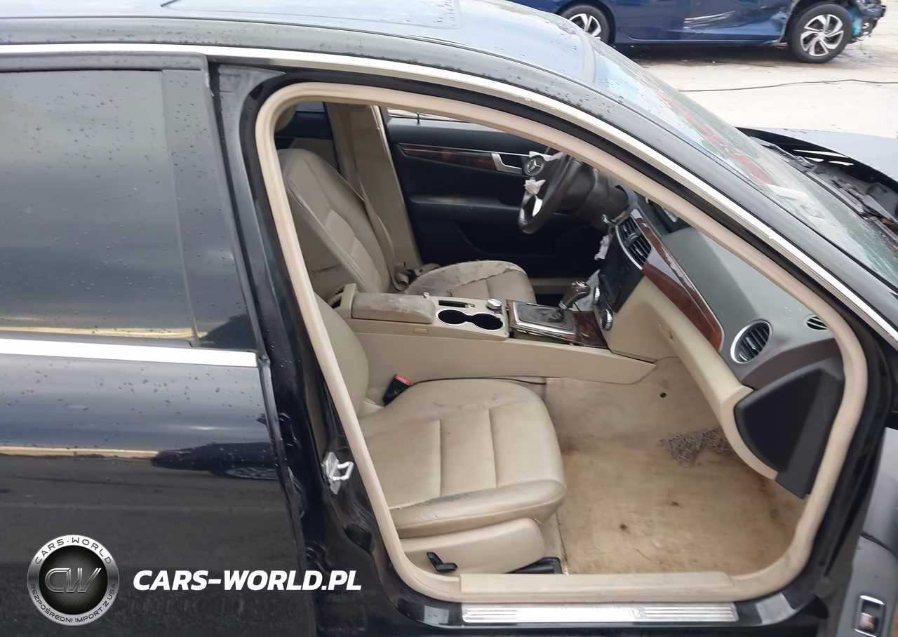 2012 Mercedes-Benz C 250 Sport VIN:WDDGF4HB6CR218556 - 5