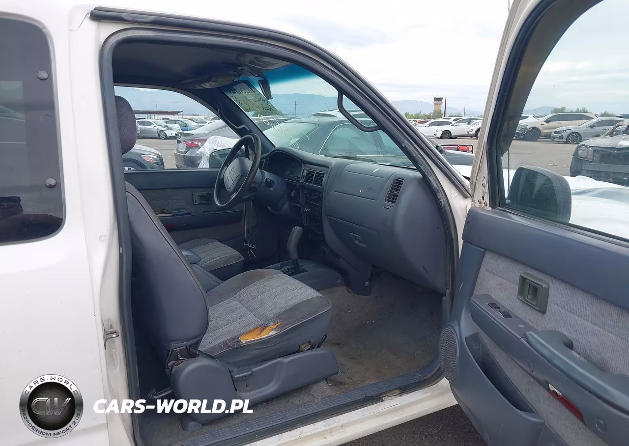 1999 Toyota Tacoma Prerunner VIN:4TASM92N3XZ505493 - 5