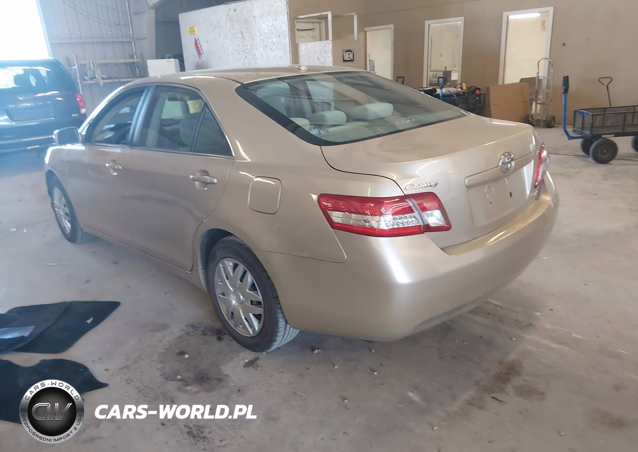 2010 Toyota Camry Le VIN:4T4BF3EK4AR022856 - 3