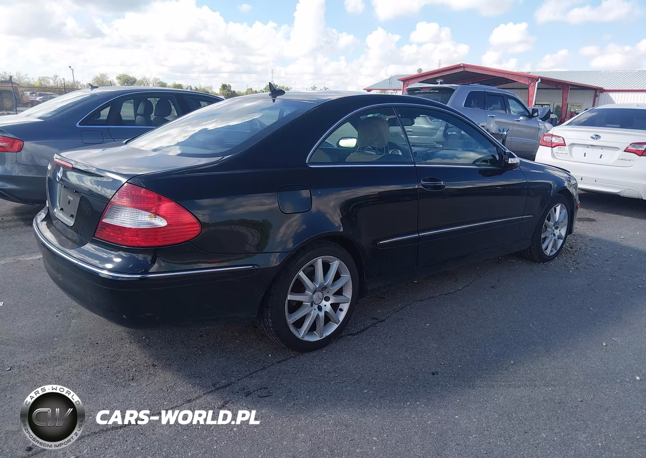 2007 Mercedes-Benz Clk 350 VIN:WDBTJ56H17F232729 - 4