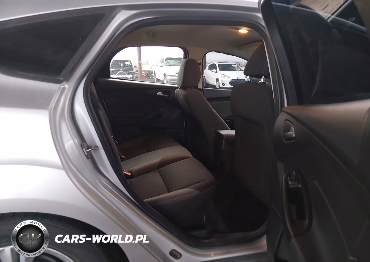 2014 Ford Focus Se VIN:1FADP3K21EL186253 - 8